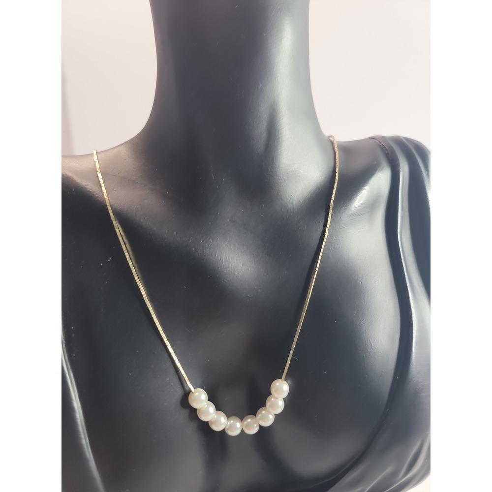 Gold Tone Snake Chain Necklace Graduated Faux Pearl Front Vintage Style Minimali